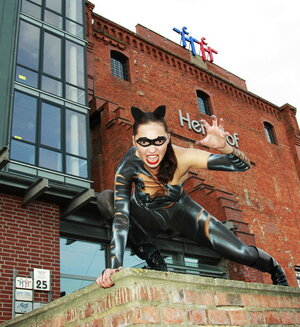 Catwomen_HefeHof_SOL_Snap_Juli_2012_int